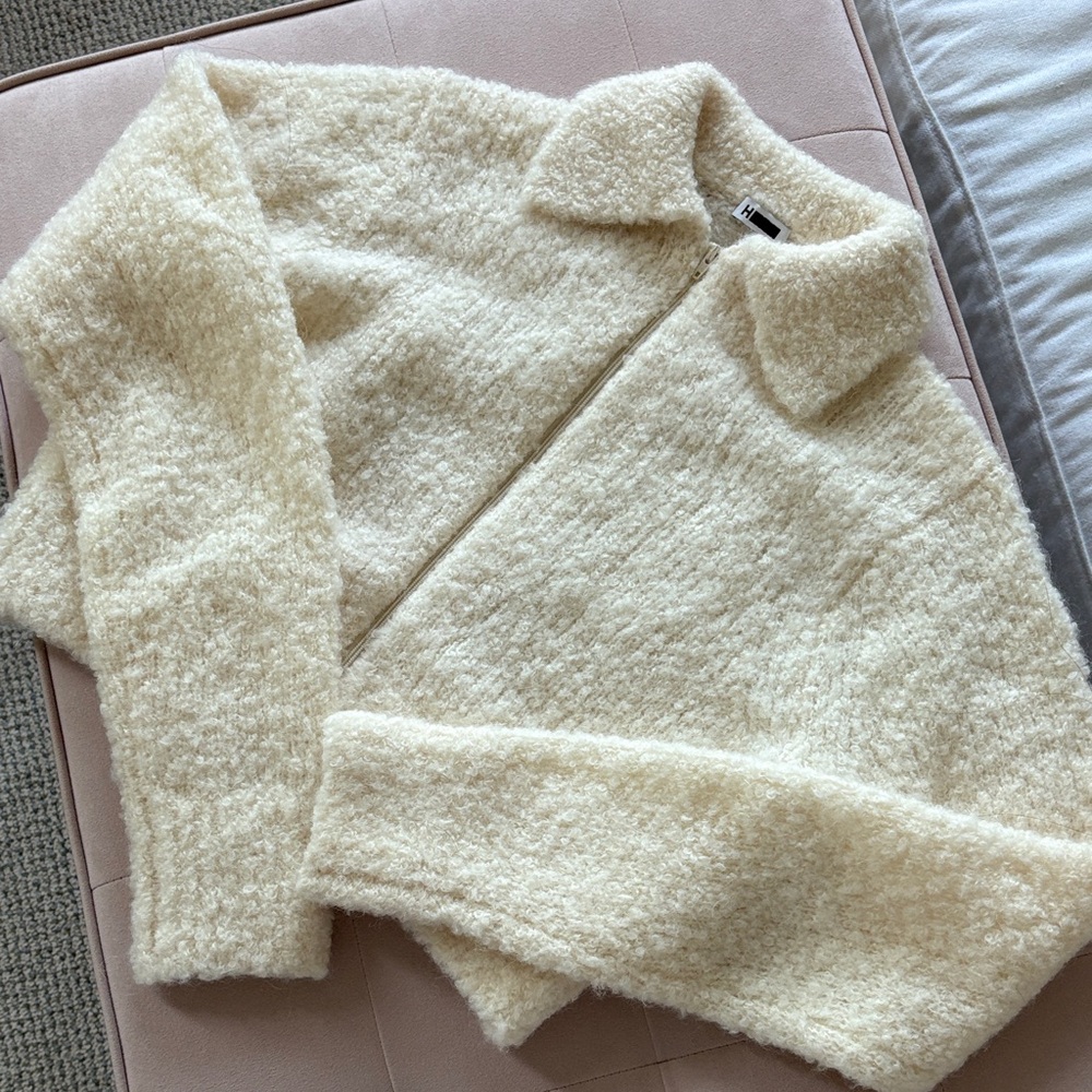 Like-new! H beauty&youth Cream Fuzzy Women's Cardigan